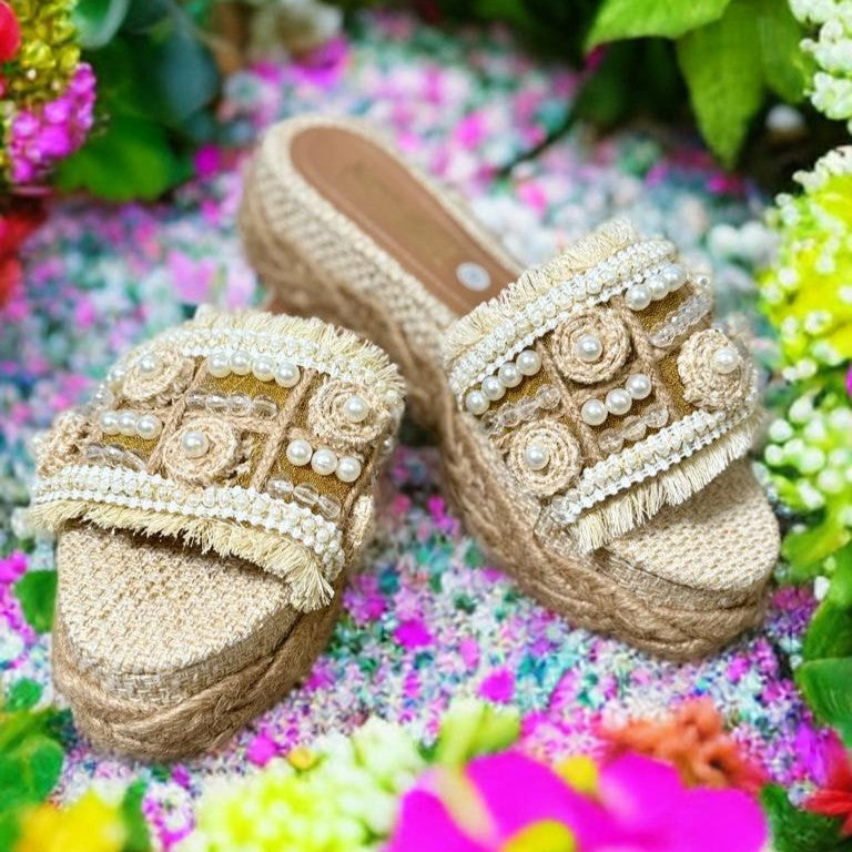 Mia - High Quality and Comfort Handmade Platform Sandals.