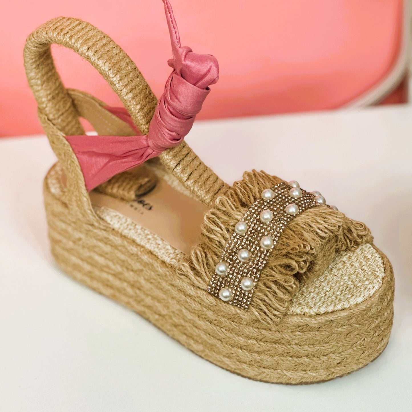 Dana / High quality, Height 6 cm, Lightweight, Comfortable, Elegant, - Wide foot