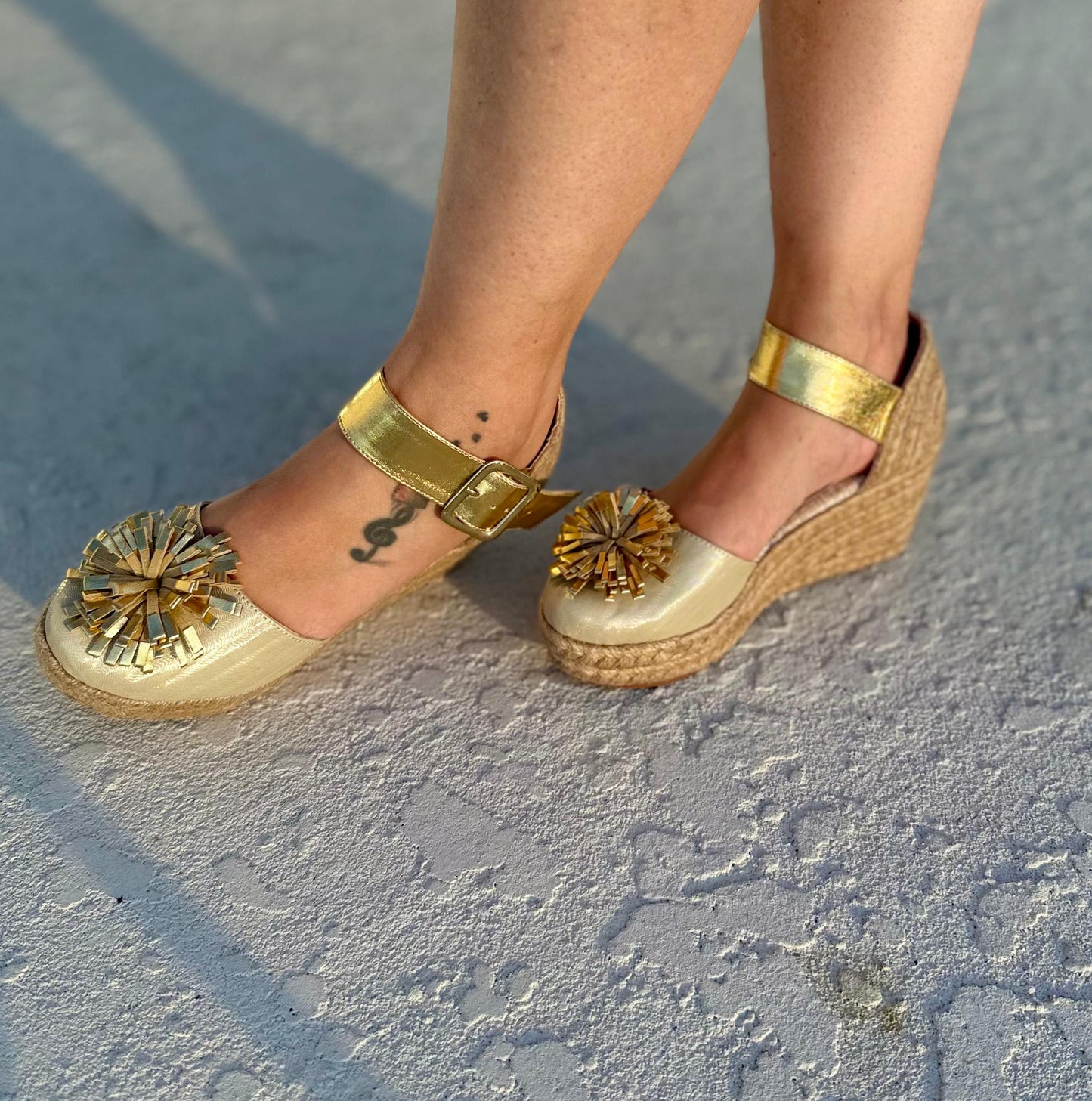 Capullo / Handmade Colombian Sandals - Height 7cm - thin foot- They are not heavy.