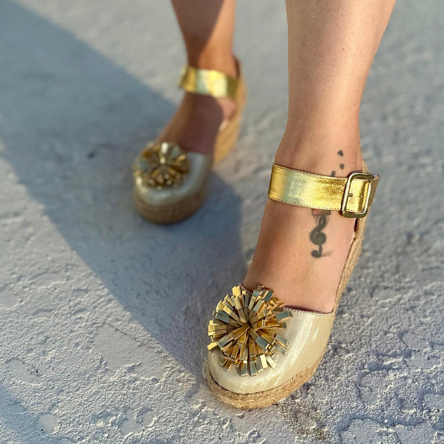 Capullo / Handmade Colombian Sandals - Height 7cm - thin foot- They are not heavy.