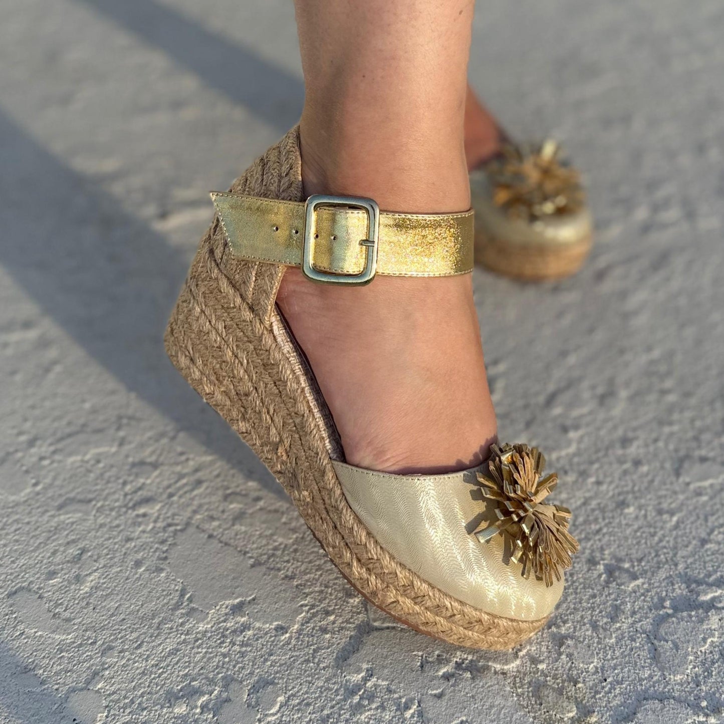 Capullo / Handmade Colombian Sandals - Height 7cm - thin foot- They are not heavy.