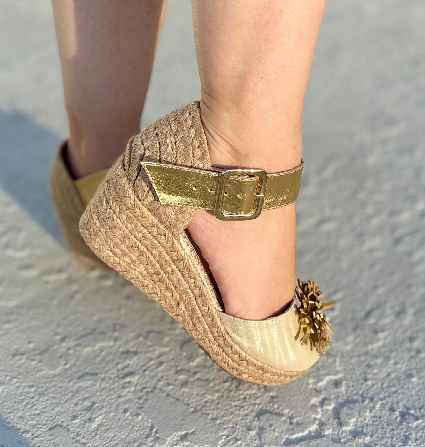 Capullo / Handmade Colombian Sandals - Height 7cm - thin foot- They are not heavy.