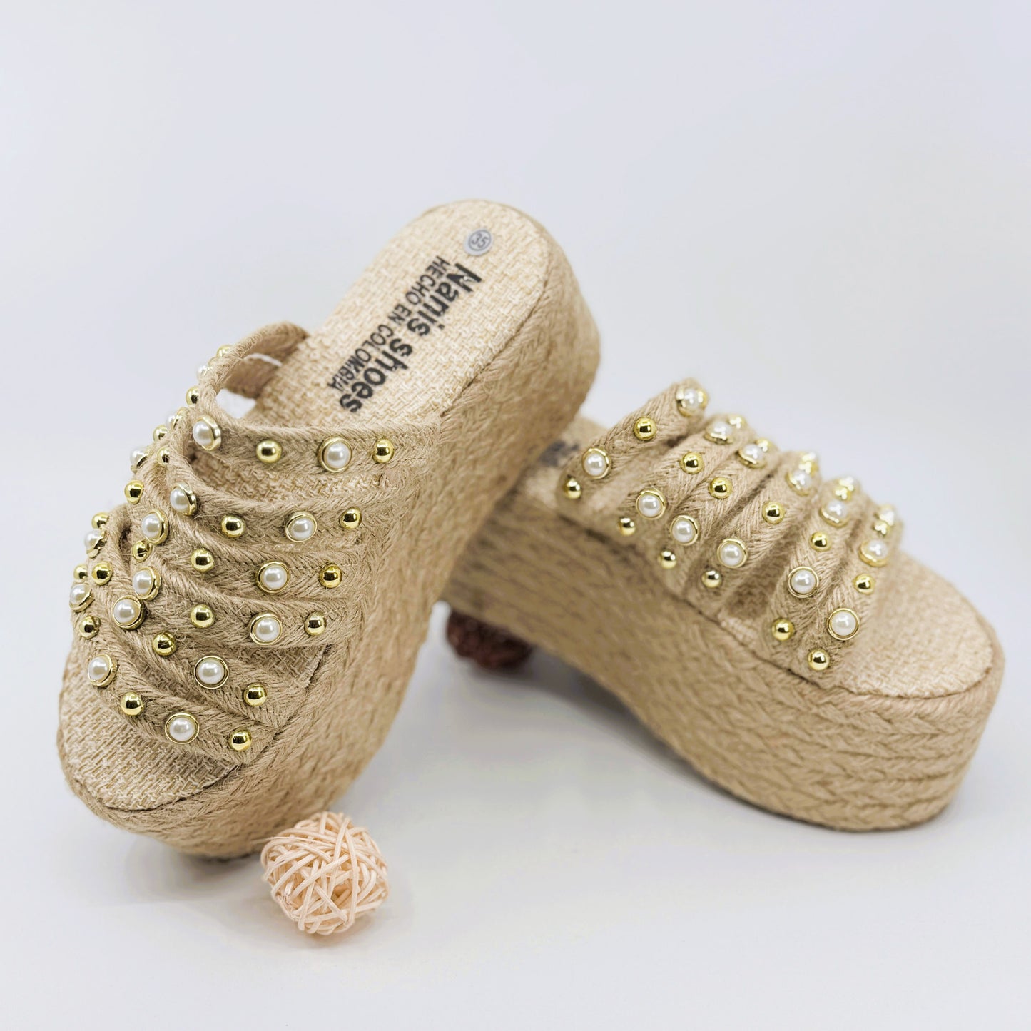 Alexa - Thin foot, Heart Sandals Handmade Platforms of High Quality and Comfort.