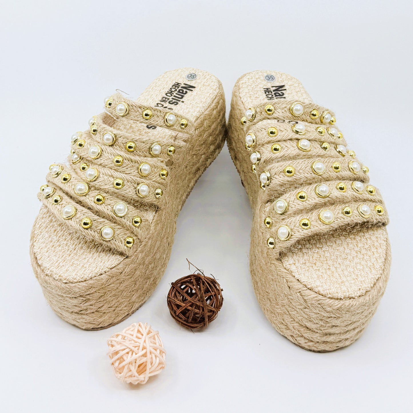 Alexa - Thin foot, Heart Sandals Handmade Platforms of High Quality and Comfort.
