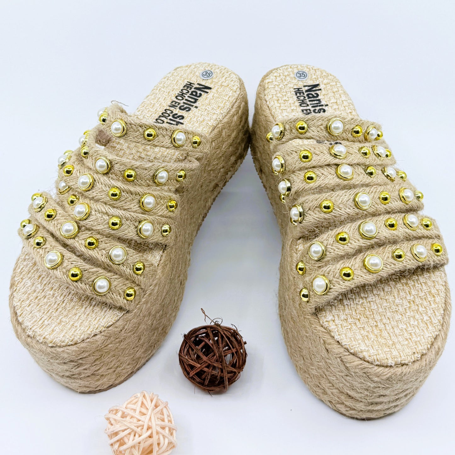 Alexa - Thin foot, Heart Sandals Handmade Platforms of High Quality and Comfort.