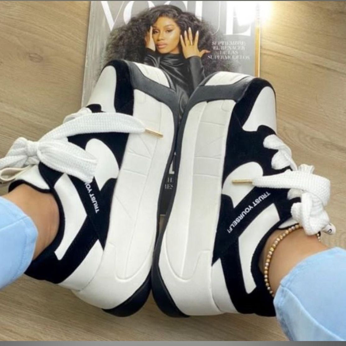 Reina - Urban Colombian Sneakers , Bright Flashes - Style and Comfort..