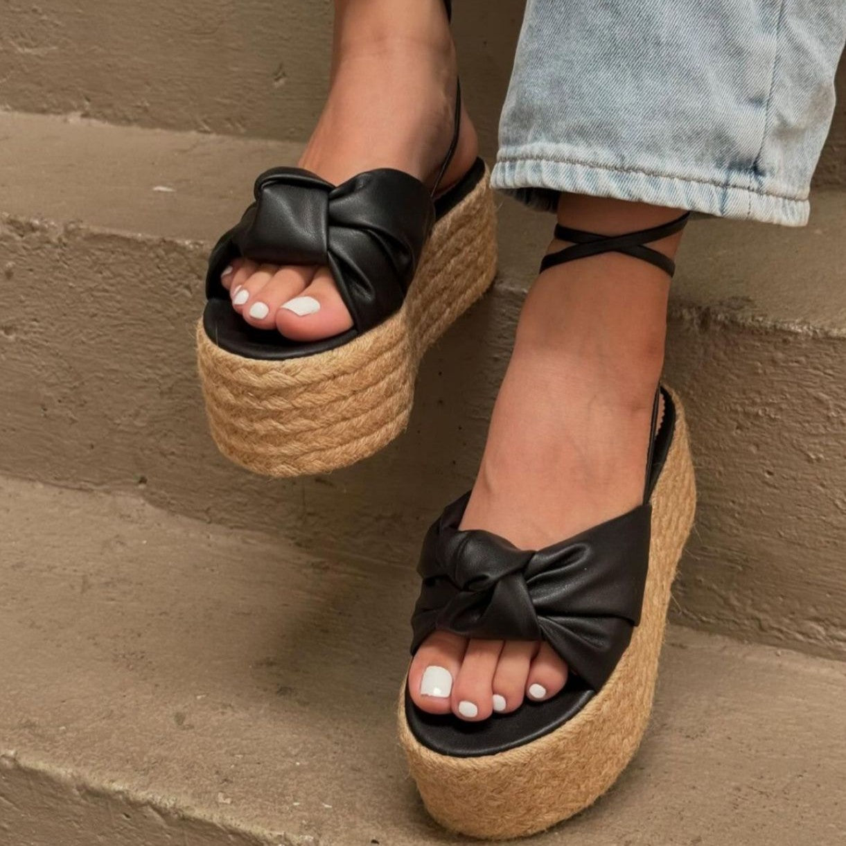 Victoria /Colombian Sandals, High quality, Lightweight, Comfortable, Height 6cm - Thin foot.