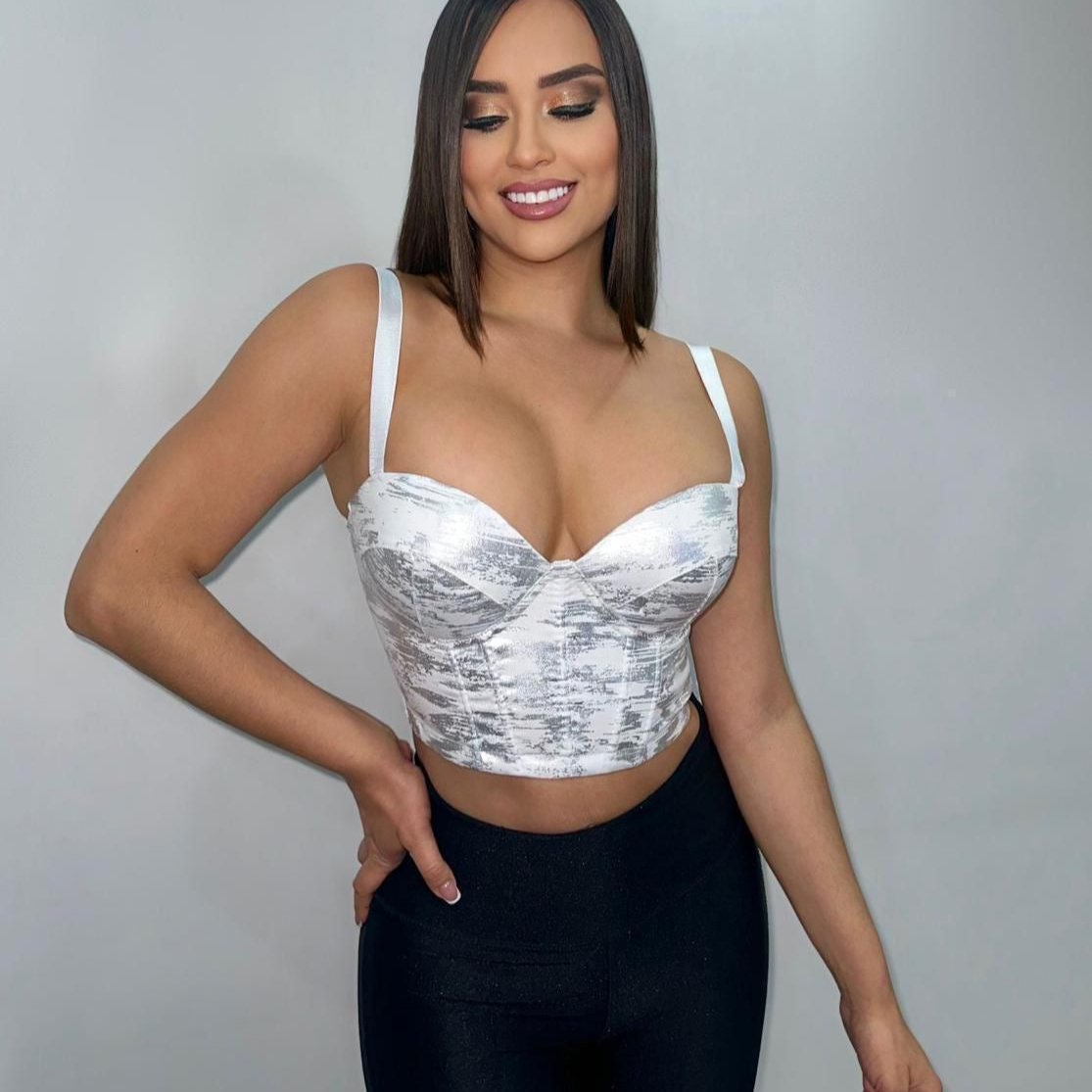 23 Exclusive Corset, highlights your figure, quality in the details.