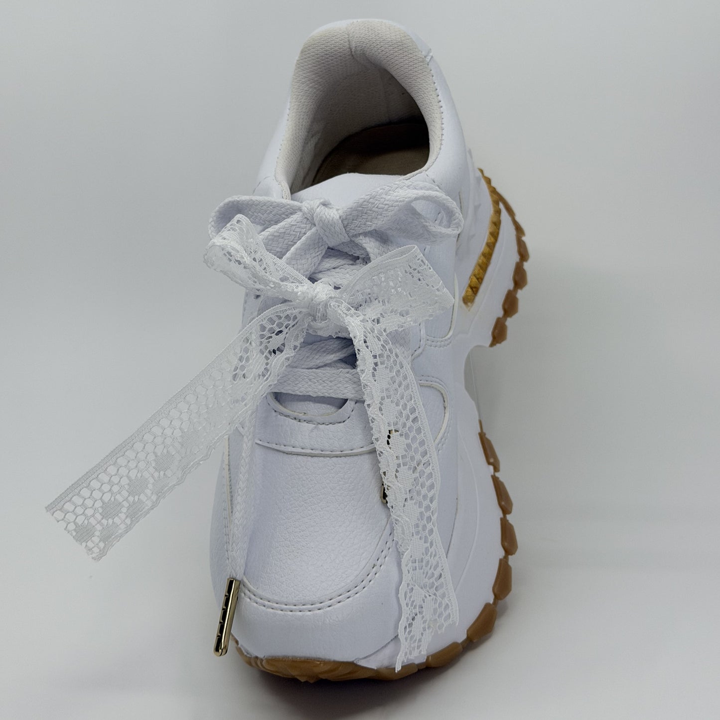 Meli - Luxury White and Gold Sneakers – New 2026 Collection: Premium Quality Made in Colombia with High-End Comfort