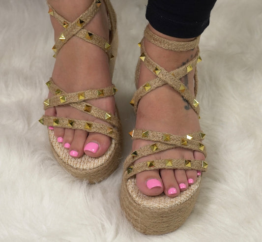 Mily Dorado - pie delgado  Heart Sandals Handmade Platforms of High Quality and Comfort.