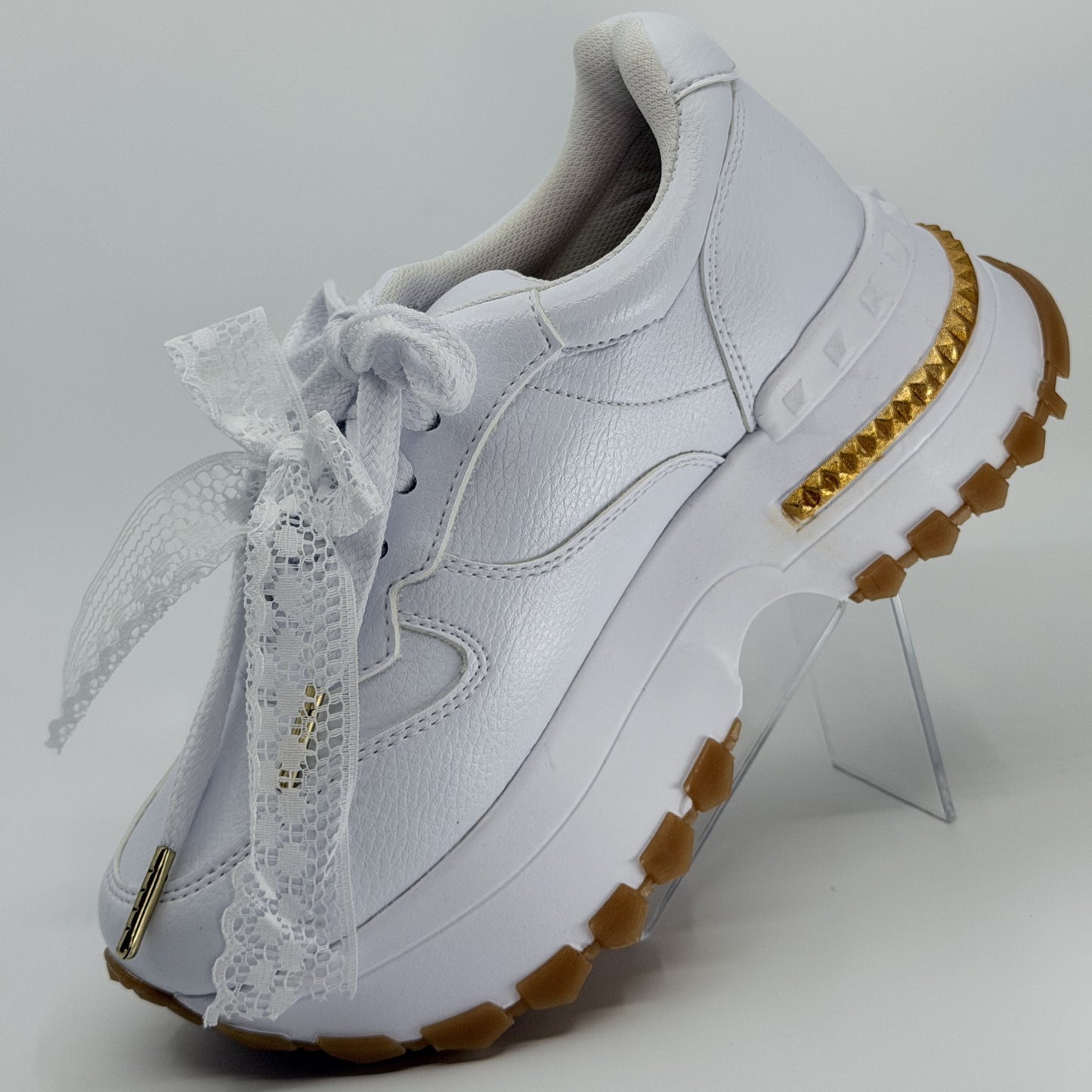 Meli - Luxury White and Gold Sneakers – New 2026 Collection: Premium Quality Made in Colombia with High-End Comfort