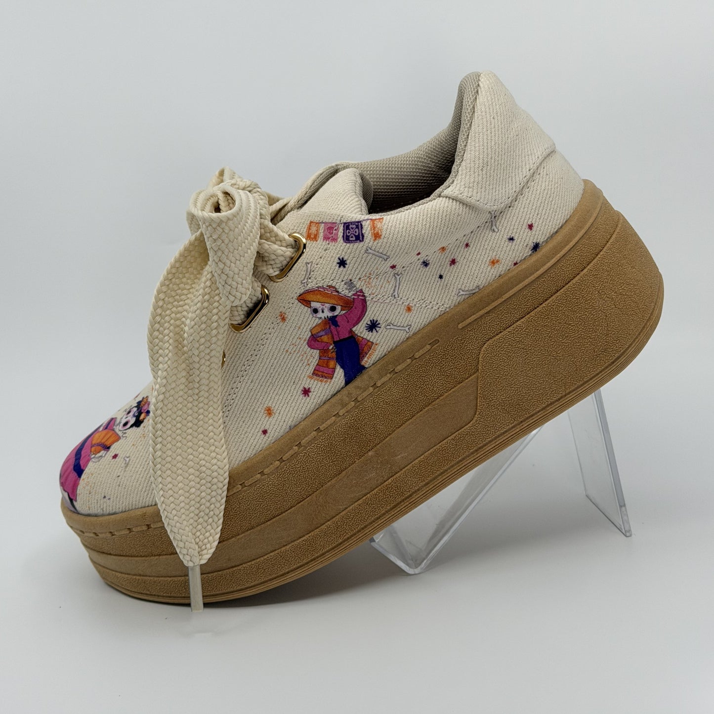 Katrinas / Walking with Art, Special Edition Colombian Denim Katrinas.