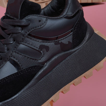 Salo - Urban Colombian Sneakers , Bright Flashes - Style and Comfort.