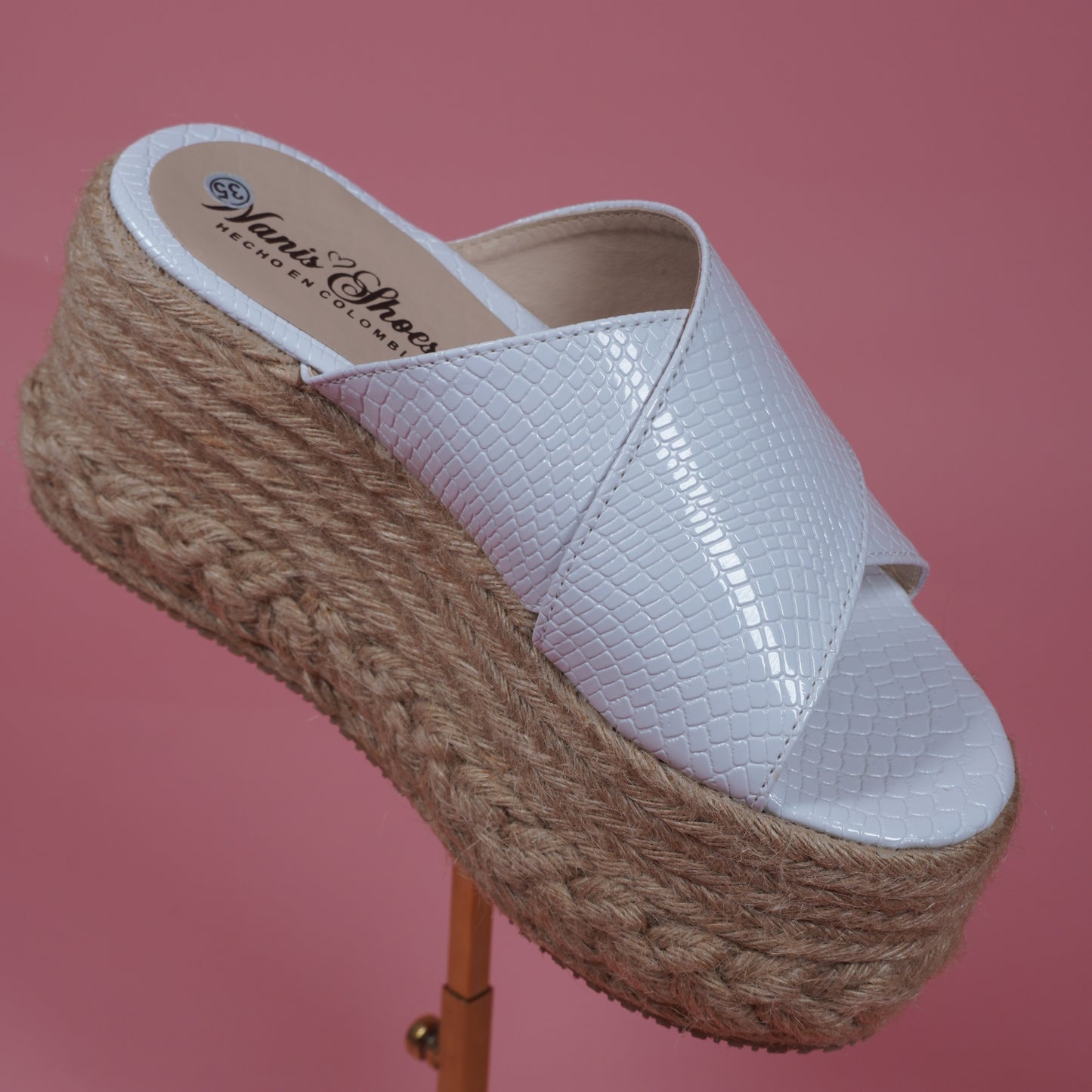 Yaya /Colombian Sandals, Lightweight, Comfortable, Height 8cm - Wide foot