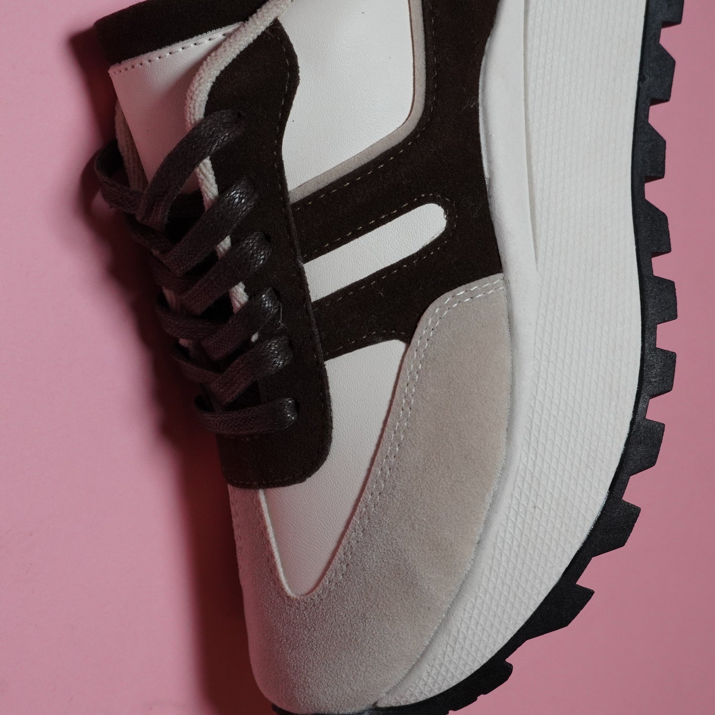 Salo - Urban Colombian Sneakers , Bright Flashes - Style and Comfort.