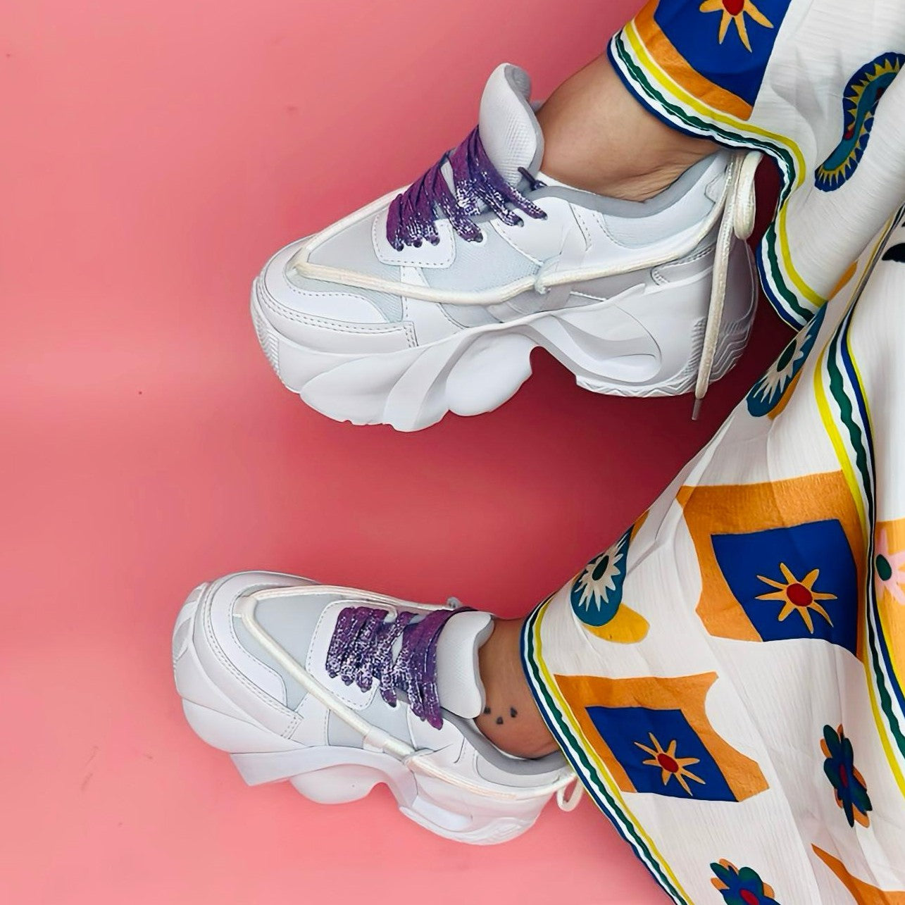 Cherry - Urban Colombian Sneakers , Bright Flashes - Style and Comfort.