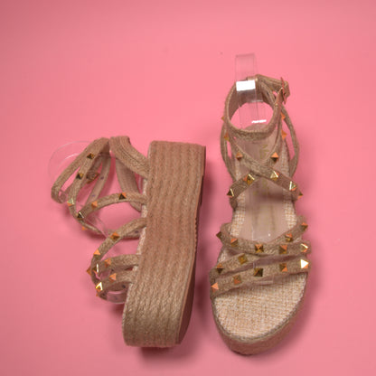 Mily Tradicional - Pie Normal Ancho -Heart Sandals Handmade Platforms of High Quality and Comfort.