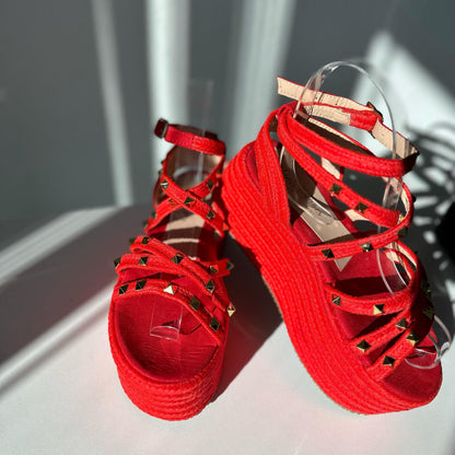 Mily - Heart Sandals Handmade Platforms of High Quality and Comfort.