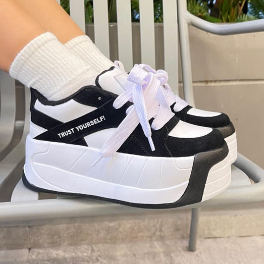 Reina - Urban Colombian Sneakers , Bright Flashes - Style and Comfort..