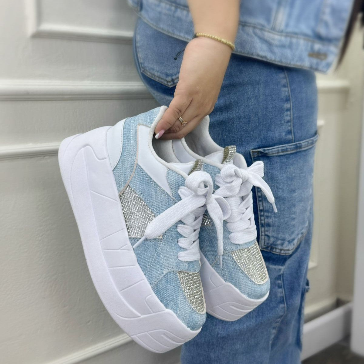 Denim --Urban Colombian Sneakers - Casual Walking Shoes for Athletes, Ideal for Running and Training